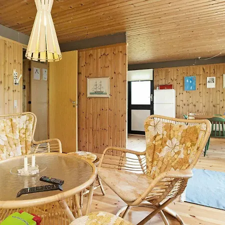 Two-bedroom Holiday In 7 * Kalundborg
